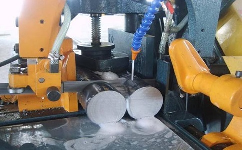 大涌镇卧式带锯床的送料方式有哪几种？